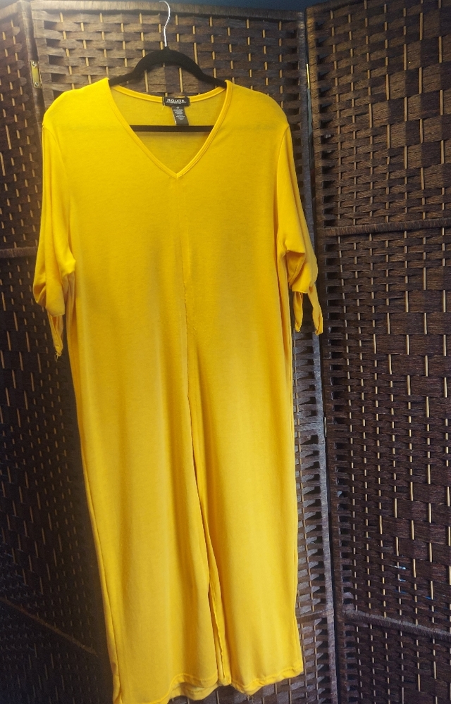 Light summer cold shoulder maxi dress!